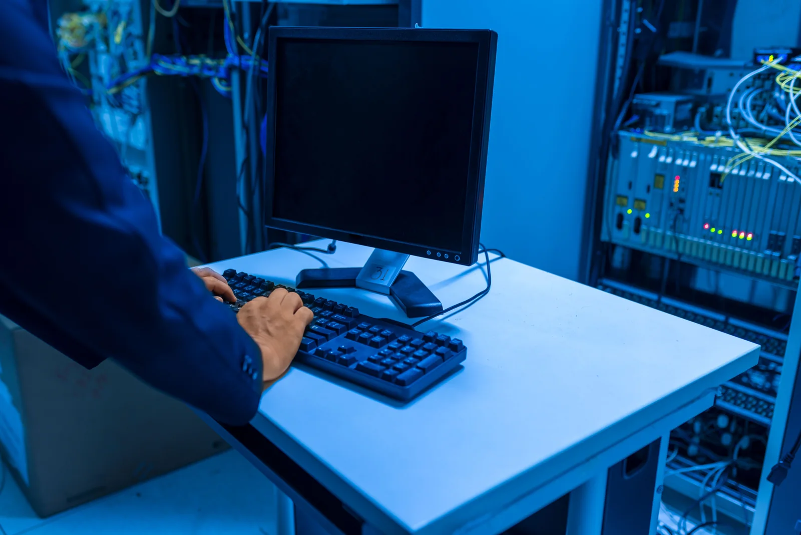 Local edge hardware configured for reliable site operation